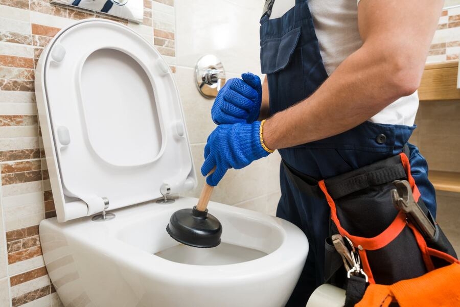 What to Use to Unclog a Toilet